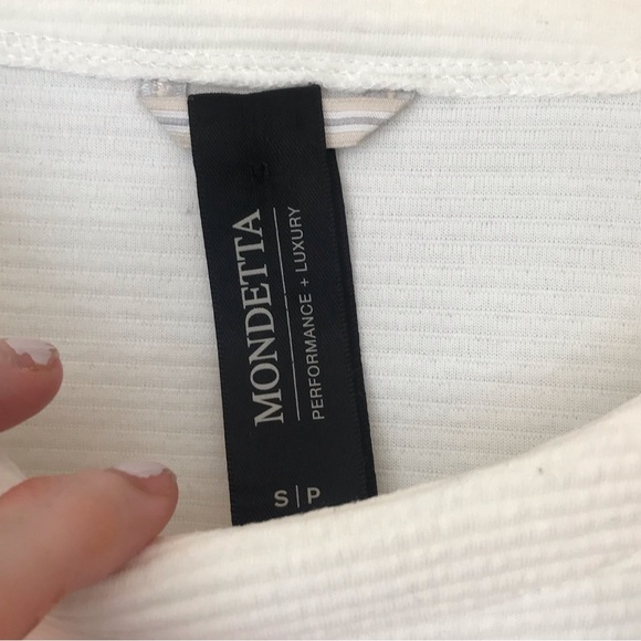MONDETTA | Textured Knit Off-White Activewear Shirt Size S/M - Picture 4 of 12